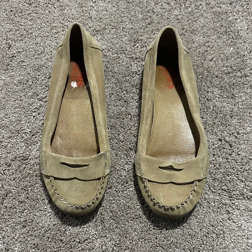 MK Tan Loafers
